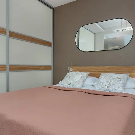 Cosy Apartment With Parking In The City Centre Warszawa By Noclegi Renters Exterior photo