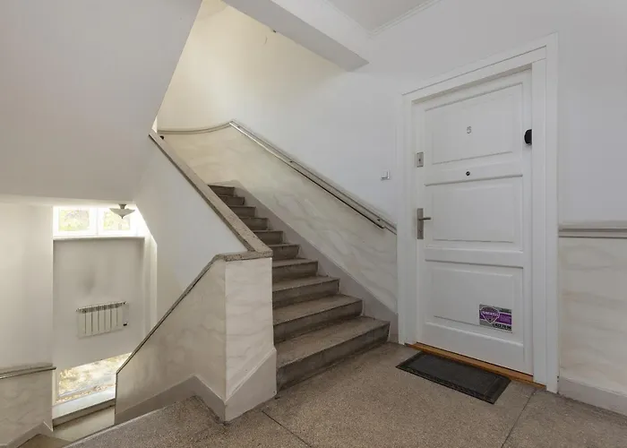 Cosy Apartment With Parking In The City Centre Warszawa By Noclegi Renters