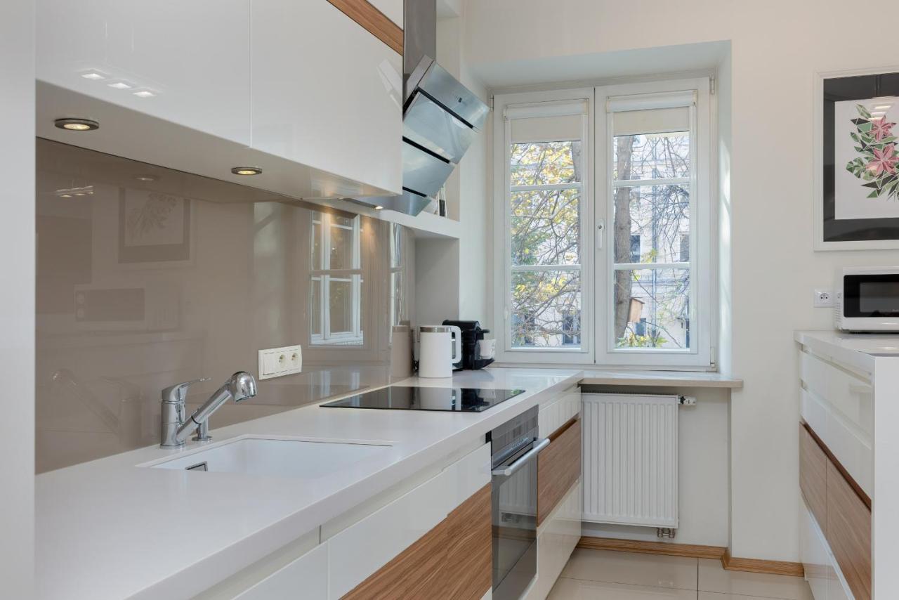 Cosy With Parking In The Centre By Renters Apartmán *
